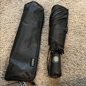 Totes Black Travel Umbrella